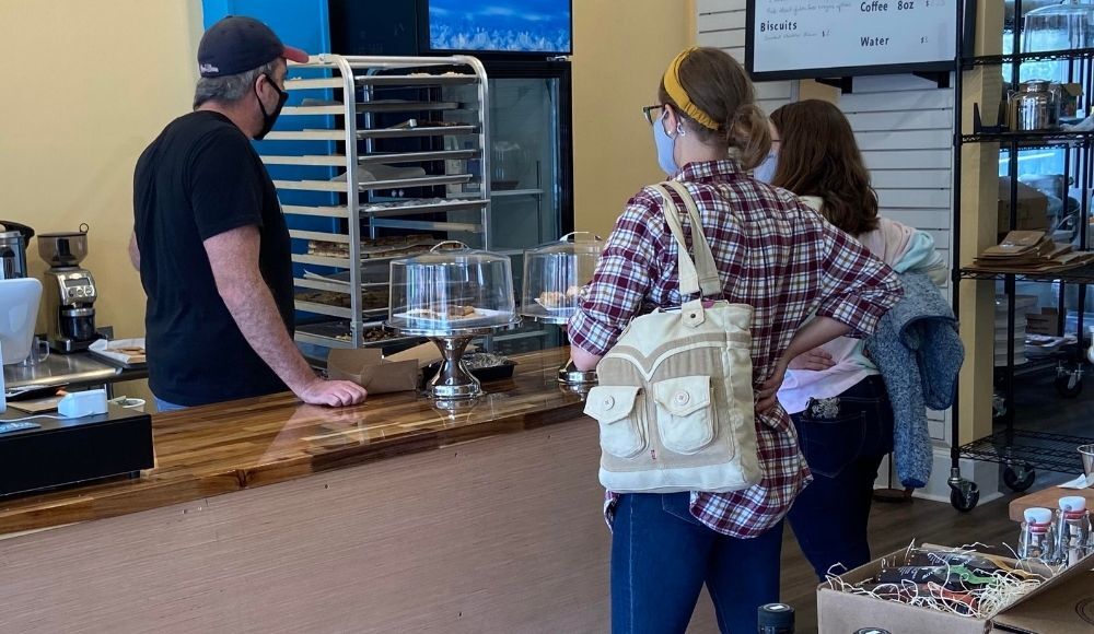 The Cookie Dude with customers _ 2021